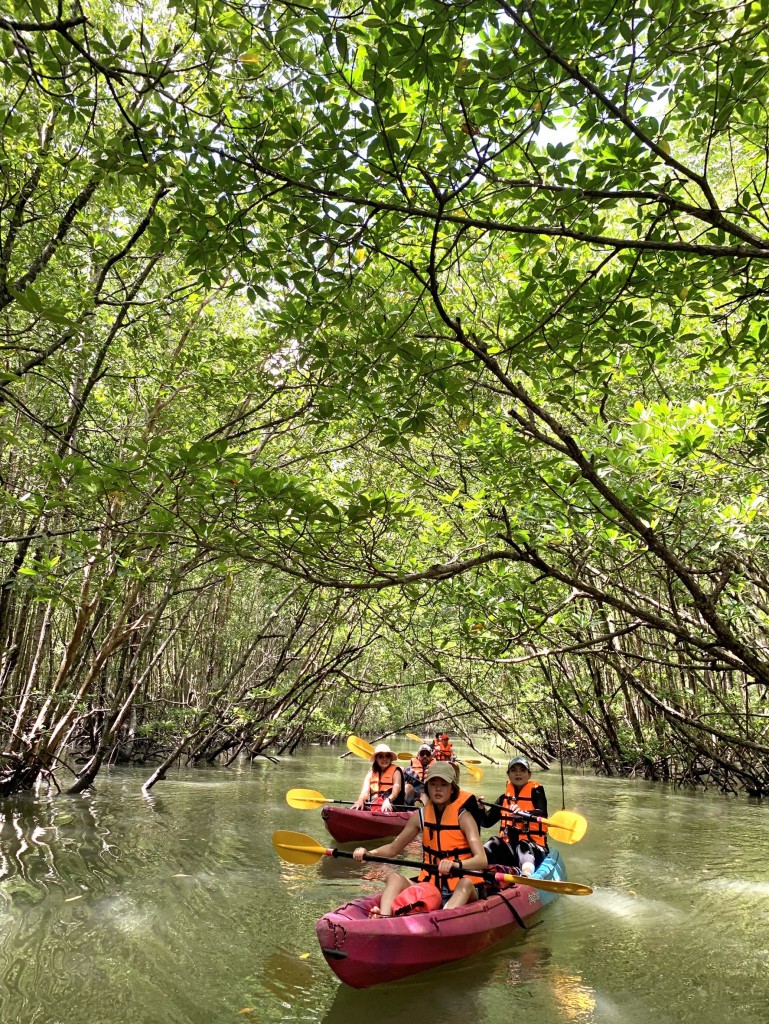 One Day Tour Kayaking Ao Thalane